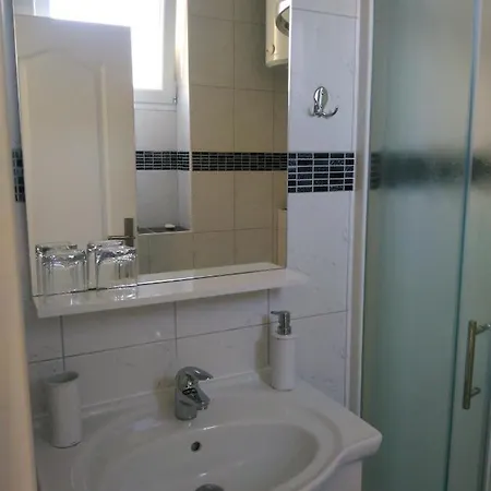 Lemon House Гостевой дом Вис