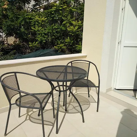 Guest house Lemon House 3*