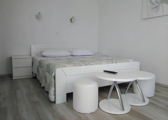 Lemon House Penzion 3*