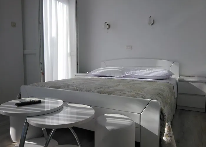 Lemon House Penzion 3*